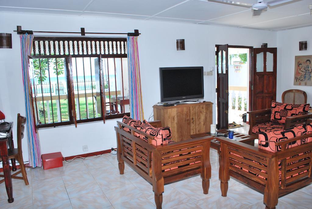 Beach House Mirissa Habitación foto